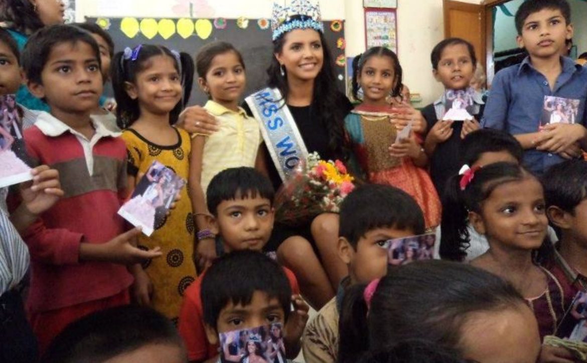 Ms Venuezuela 2048 by 1365 MF Website Post